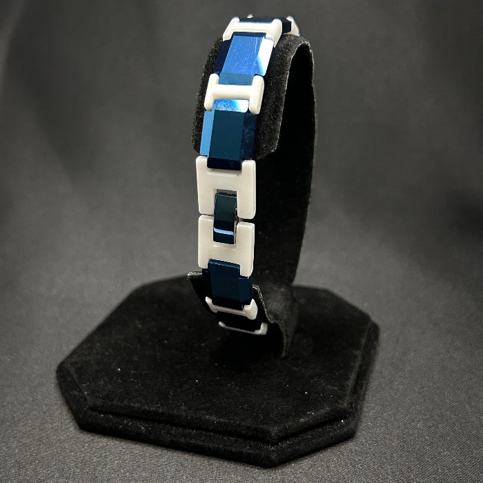 Ceramic Two Tone Design Magnetic Link Bracelet