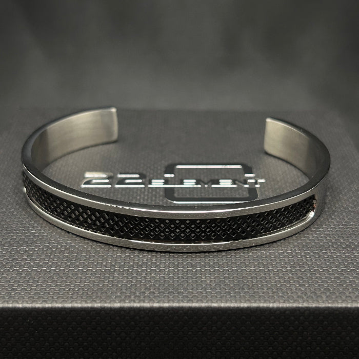 Titanium Pulsera Open Cuff Bracelet Black