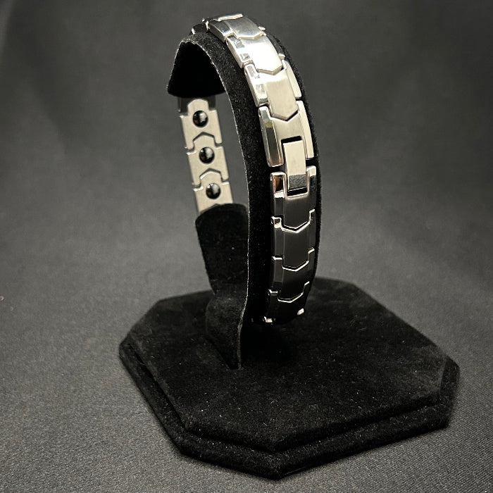 Titanium Chevron Chain Link Magnetic Bracelet